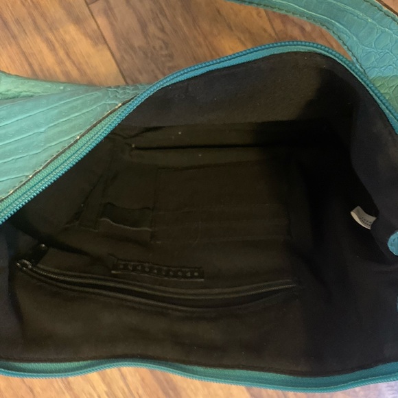 Apostrophe Croc Bag - Picture 3 of 6